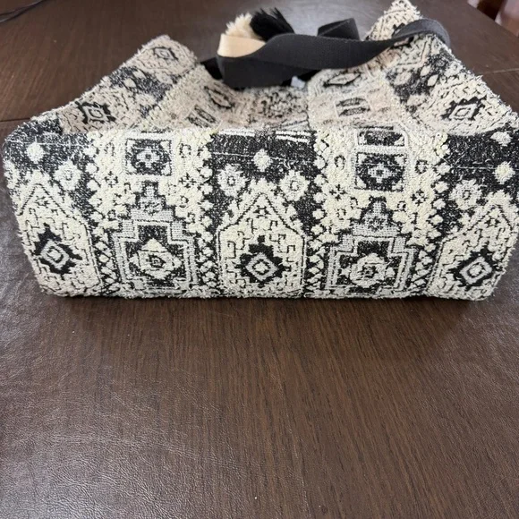 America & Beyond Bohemian Black and Cream Jacquard Beaded Tote Bag with Tassel - Picture 7 of 9